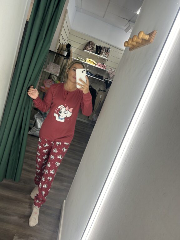 pijama dalmata rosa  fuerte