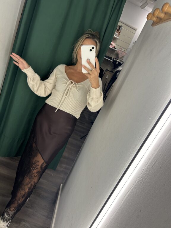jersey con lacito beige