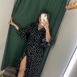 vestido negro lunar blanco