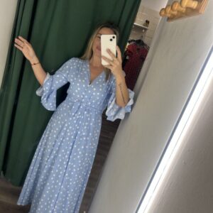 vestido celeste lunar blanco