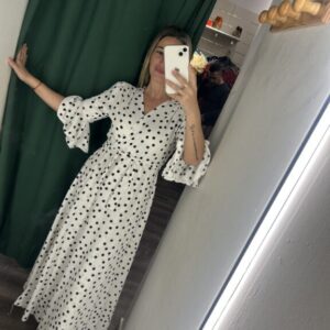 vestido blanco lunares negro