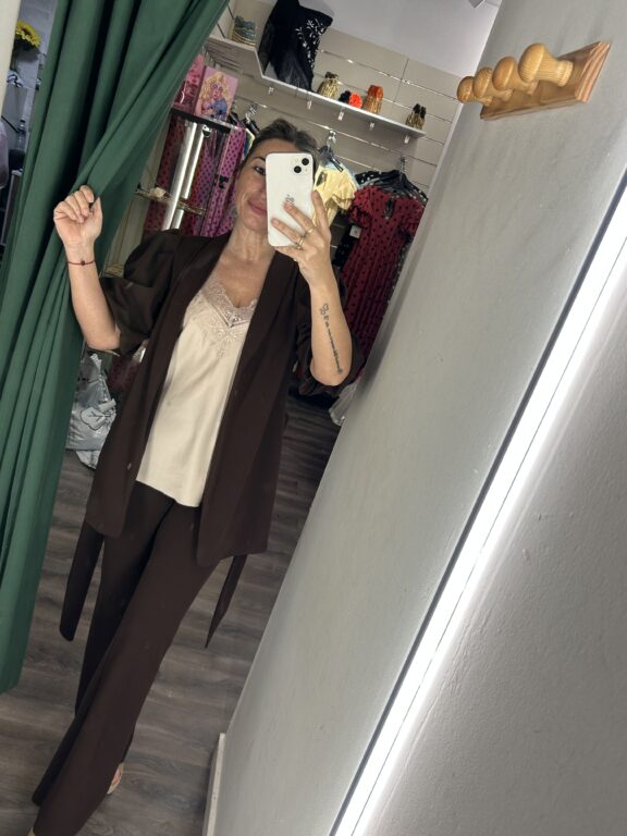 La Mona Complementos