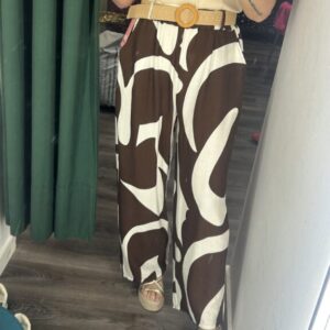 pantalon dibujo marron y negro
