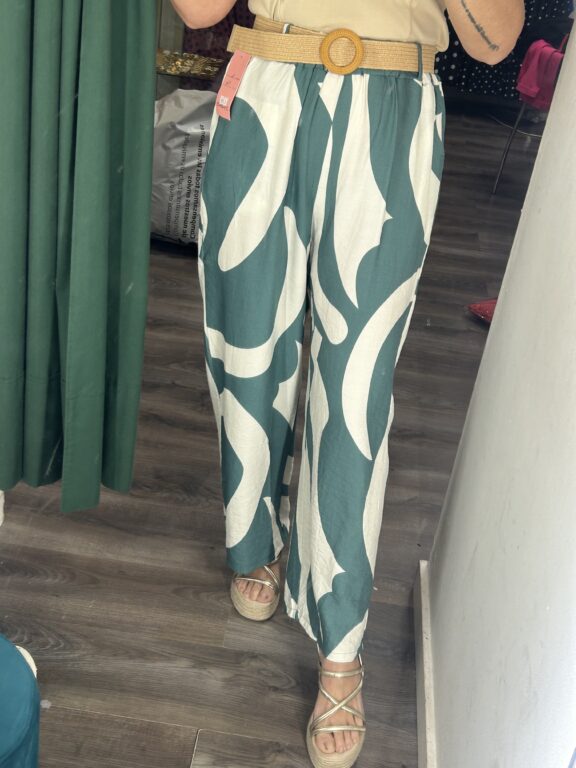 pantalon dibujo verde agua y blanco