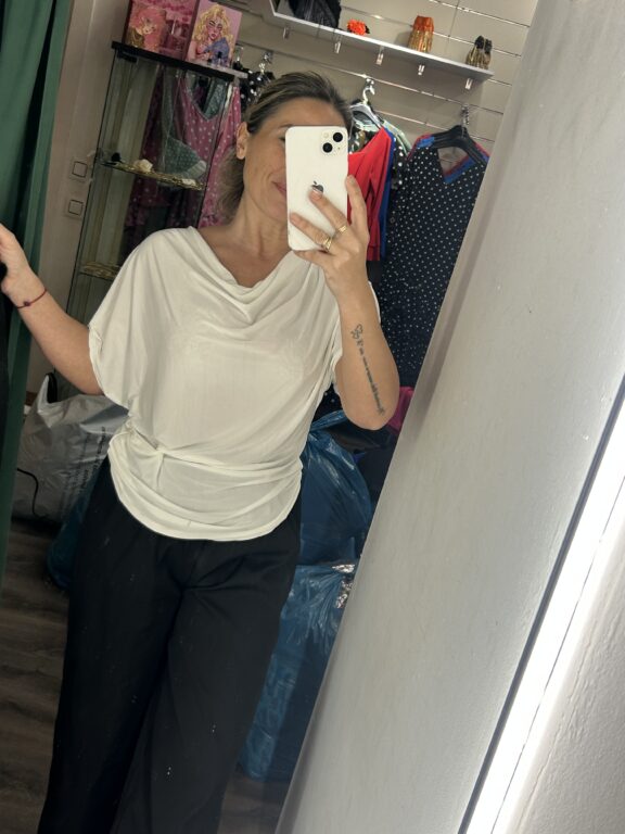 La Mona Complementos