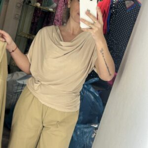 camiseta beige licra fria