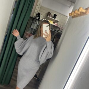 vestido con jersey gris