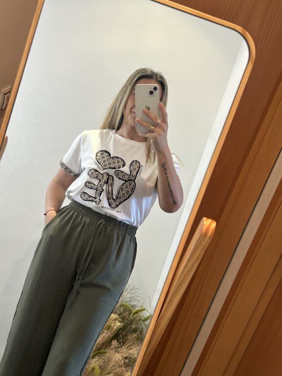 La Mona Complementos