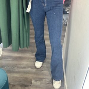 vaqueros oscuro campana