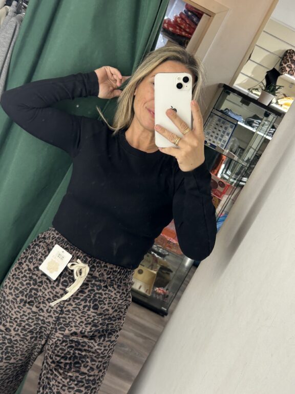 camiseta basica negra canale 3 mode