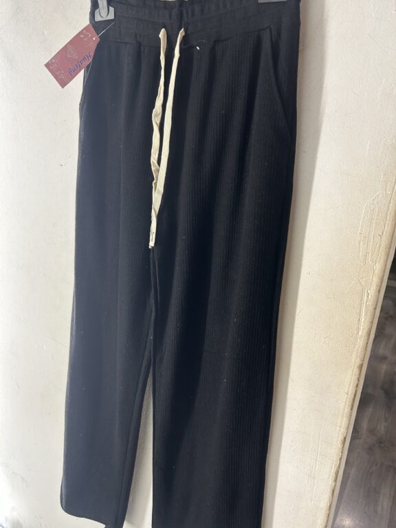 pantalon promo negro 5,95