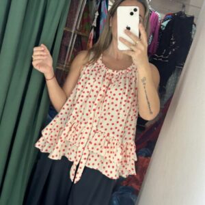 camisa tiranta beige lunares rojo