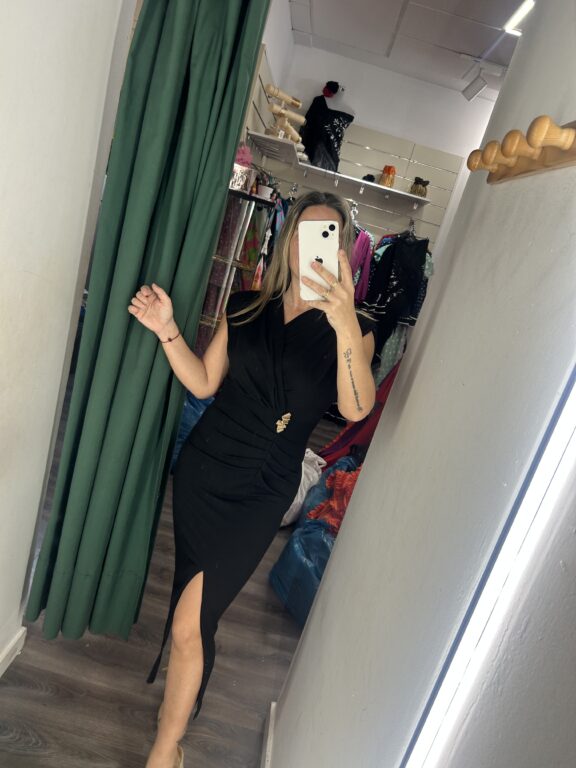 vestido canalé negro