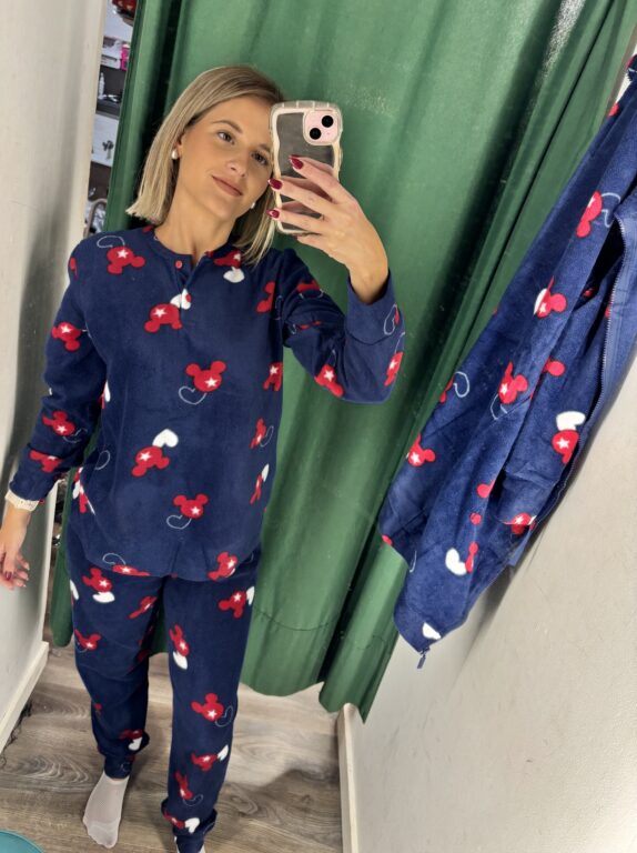 pijama mickey azul con rojo