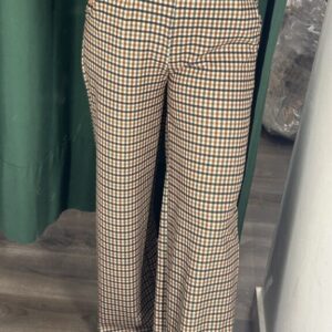 pantalon cuadritos negro y camel