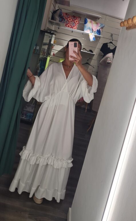 vestido blanco con mangas