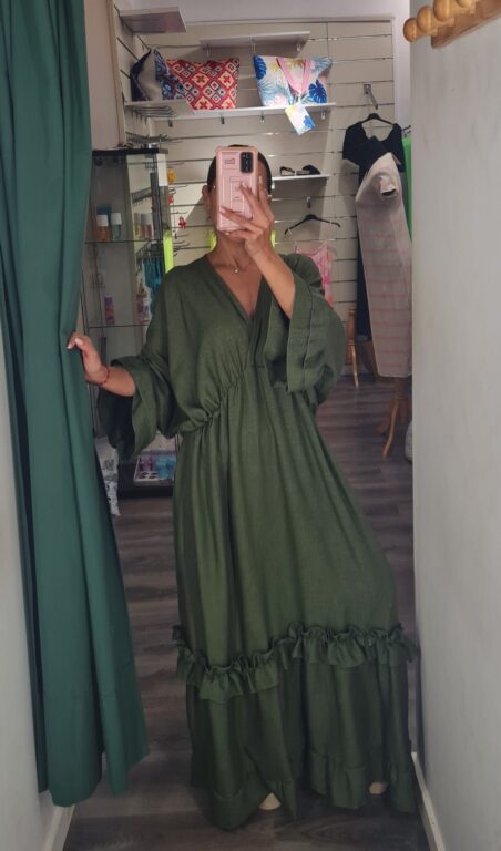 vestido verde con mangas