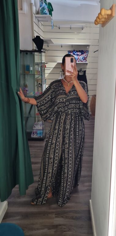 vestido india con mangas tonos negro