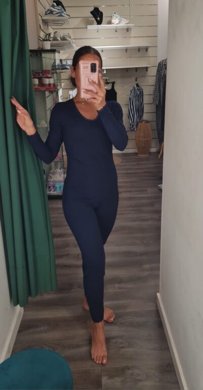 pijama azul marino encaje